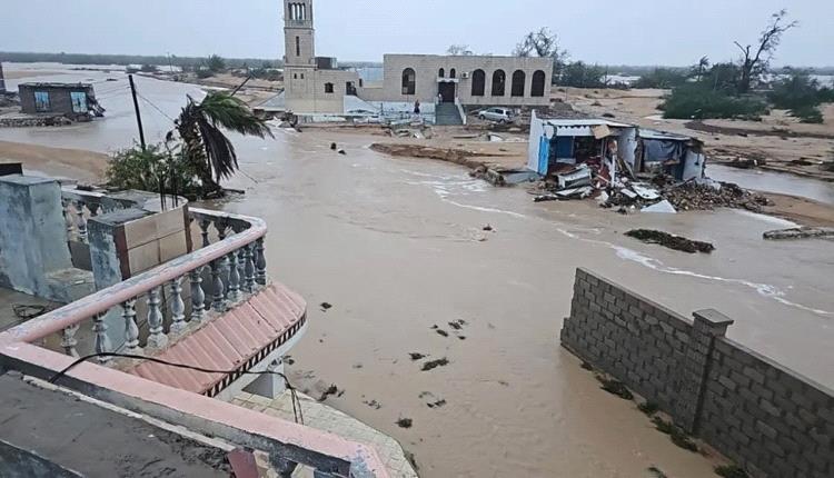 الإعصار تيج.. قتلى وإصابات وآلاف النازحين 