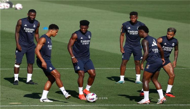 ريال مدريد يكشف عن قميصه الرابع لموسم 2023-24