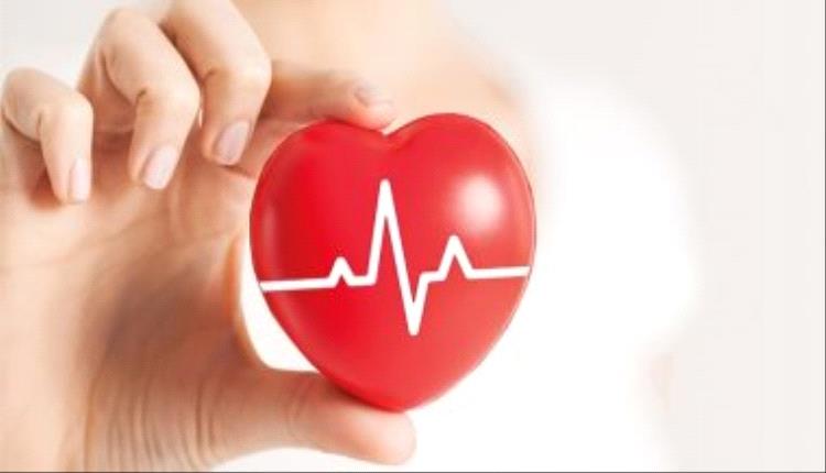 6 أعراض للأزمة القلبية تحدث فقط عند النساء.. التعرق الزائد الأبرز