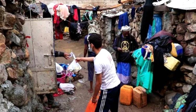 تحليلات اقتصادية تنذر بانهيار الوضع المعيشي للسكان في اليمن 