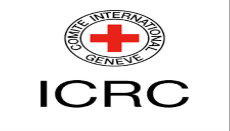 "الصليب الأحمر" يعتزم إقامة مشاريع صحية في لحج 