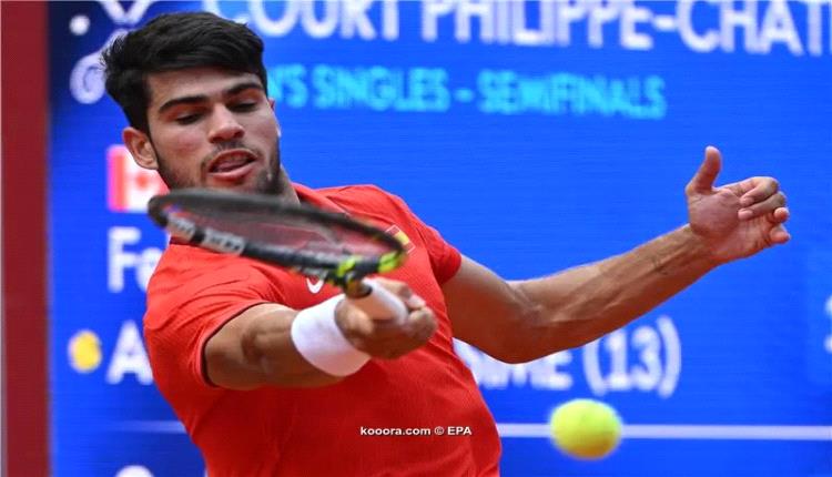 ألكاراز يسحق ألياسيم وينافس على ذهبية فردي التنس