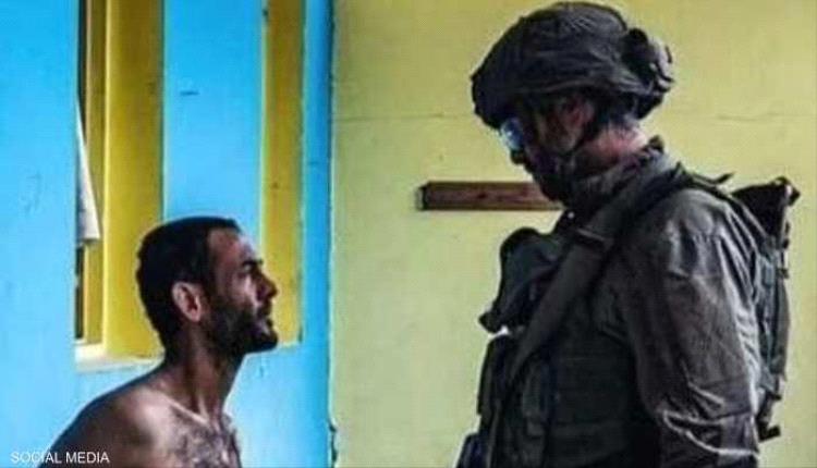 بعد الضغط الإعلامي .. اسرائيل تعترف بفضيحة الجندي والمحتجز الفلسطيني 