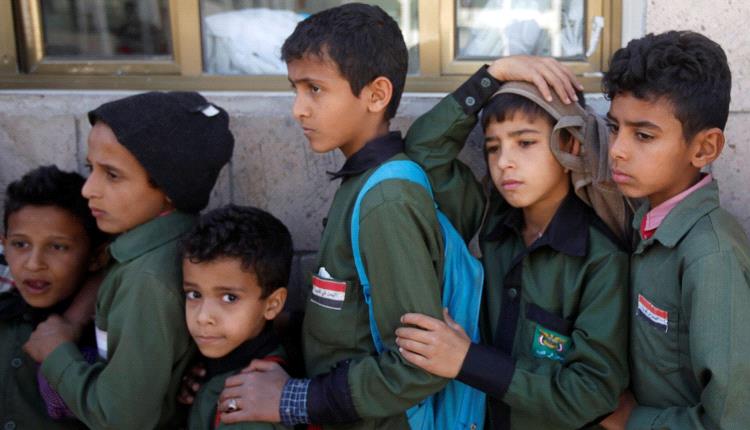 خطر جديد يهدد الطلاب في مناطق الحوثي