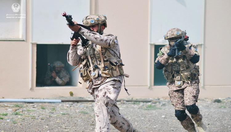 قوات اماراتية تشارك في المهمة العسكرية نمر الصحراء 7