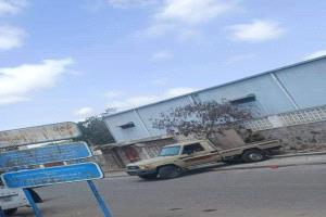 مصادر:  غضب واسع ضد تحريك مدير صحة عدن أطقم عسكرية لاقتحام مركز الأطراف الصناعية