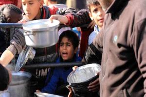 اليونيسف": أسر غزة تحرم نفسها من الأكل المتوفر لإطعام أطفالها