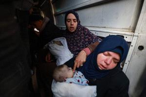 الحرب تخطف توأمين رضيعين في بغزة 