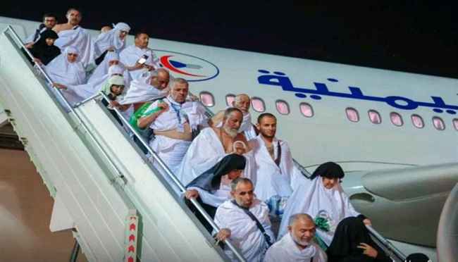 الأوقاف تعلن البدء بتسيير رحلات الحجاج من مطاري صنعاء والريان