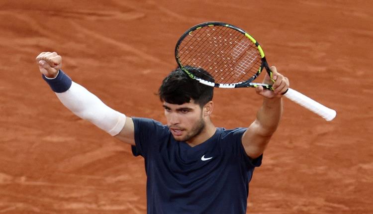 رولان جاروس.. ألكاراز يبلغ الدور الثالث بصعوبة بالغة