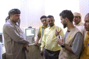توزيع أجهزة مختبر CBC للمراكز الصحية في سقطرى بدعم دولي
