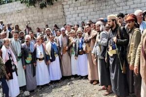 مليشيا الحوثي تنسج خيوط مؤامراتها الخبيثة لتغيير خارطة الولاءات في البلاد 

