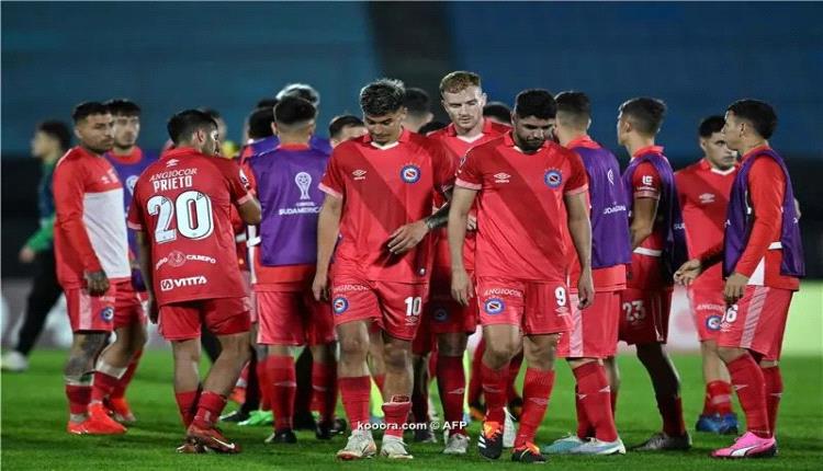 أرجنتينوس يقسو على باراكاس سنترال بثلاثية