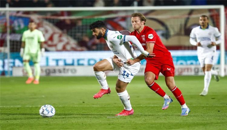 أيندهوفن يحيي آماله في لقب الدوري الهولندي