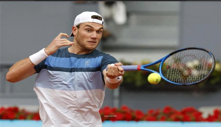 درابر يطيح بتومي دي بول من مدريد لتنس