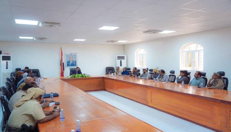 شبوة: الاشادة بالإجراءات التي اتخذتها الحكومة لتحسن صرف العملة