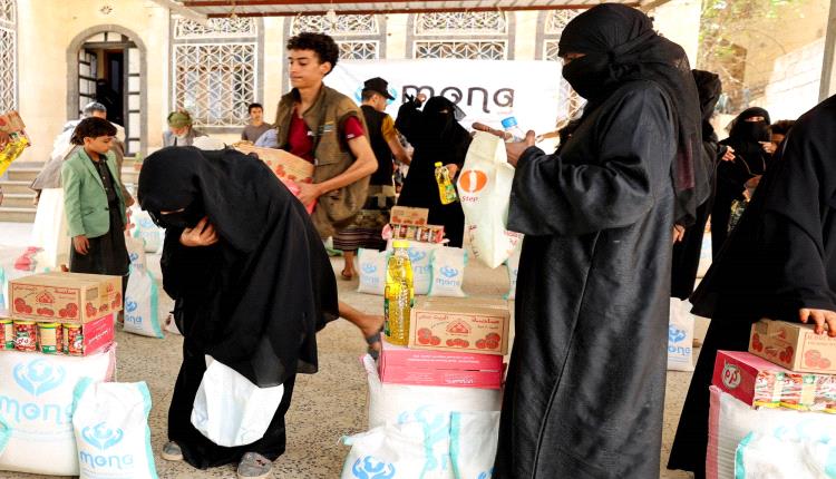 الشرق الأوسط: الخدمات... أكبر تحديات الحكومة اليمنية رغم تحسن العملة
