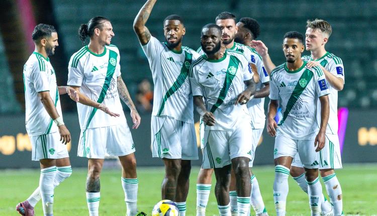 بخماسية.. أهلي جدة يعبر القادسية ويواجه النصر في نهائي "السوبر السعودي"