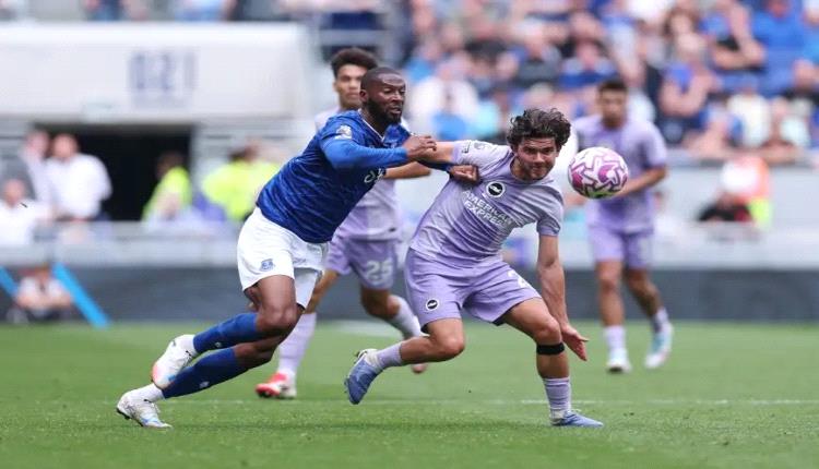 جريليش يقود إيفرتون لتجاوز عقبة برايتون