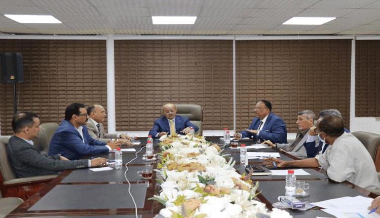 في البنك المركزي اليمني ..إستعراض آلية التعامل مع طلبات الاستيراد بمختلف أنواعها