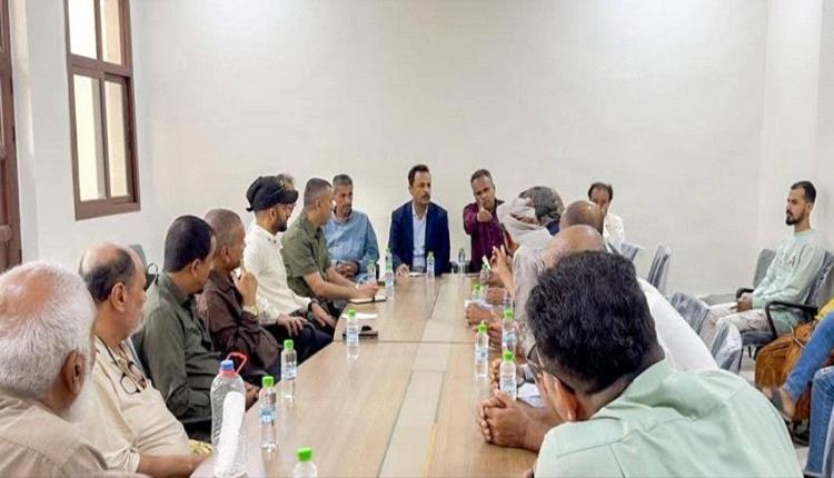 عدن.. اجتماع يبحث تنظيم أسعار الأسماك