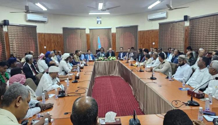 وادي حضرموت.. اجتماع للمكتب التنفيذي يؤكد مباشرة العمل تحت راية علم الجنوب 