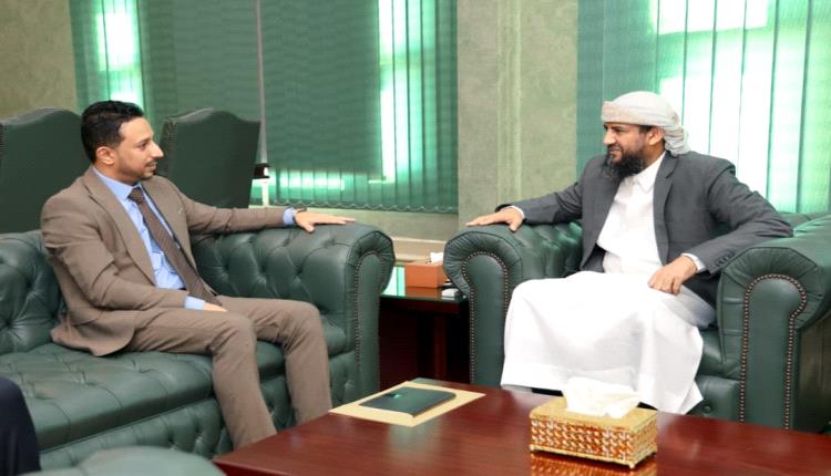 المحرّمي يشدد على إنجاز الإصلاحات في هيئة الأراضي وتطبيق القوانين المنظمة للاستثمار