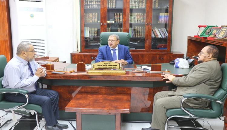 رئيس القضاء الأعلى يتابع تطور العملية التعليمية في المعهد العالي للقضاء