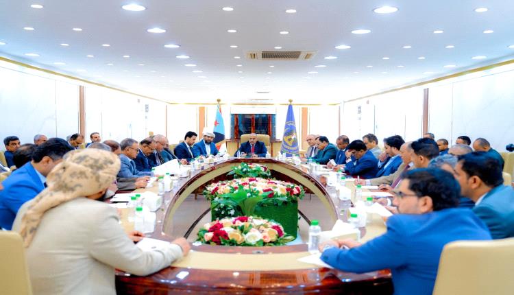 برئاسة الزُبيدي.. إجتماع هام للقيادة التنفيذية العليا بالمجلس الانتقالي الجنوبي