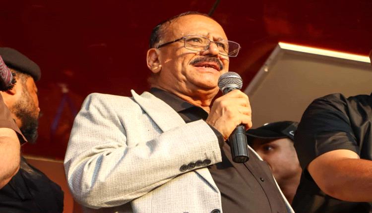 وزير في الحكومة يدعو للالتفاف حول الرئيس الزُبيدي 