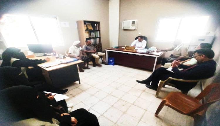 مكتب الصناعة بلحج يبحث جملة من القضايا المتعلقة بإعداد التقرير السنوي والخطة المقبلة