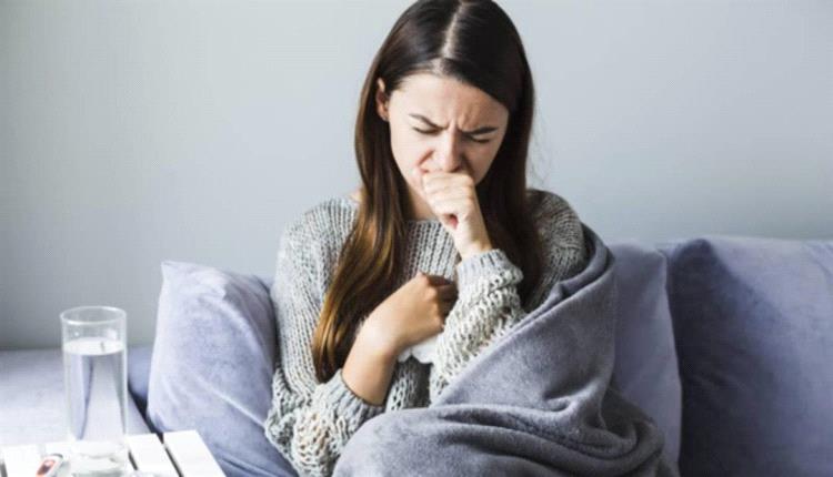 مع انتشار نزلات البرد.. متى تصبح الكُحّة خطرًا على حياتك؟..