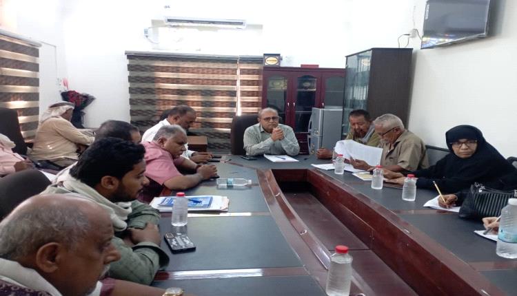 لحج.. تنفيذي تبن يقر تشديد الرقابة على محطات الغاز لضبط الأسعار الرسمية ومحاسبة المخالفين 