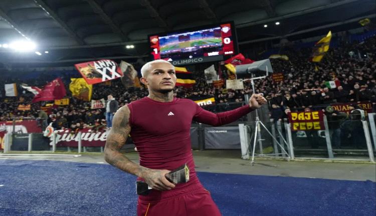 روما يعود إلى سكة الانتصارات في الدوري الإيطالي بفوز صعب على كومو