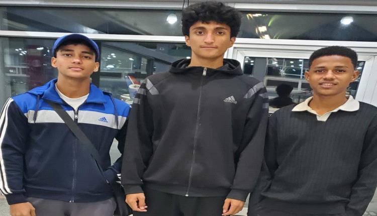 للمشاركة في بطولة النخبة العربية للتنس بنسختها الخامسة للرجال والشباب ..لاعبو اليمن يغادرون إلى البحرين 