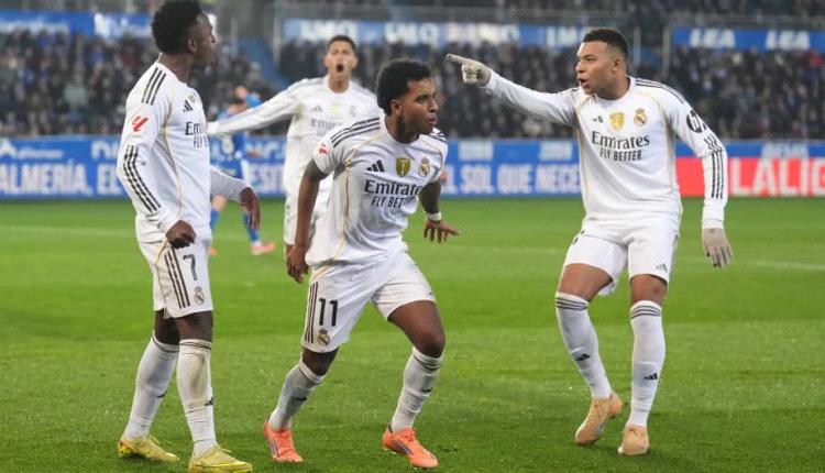 الضربات تتوالى.. استبعاد كورتوا ومدافع ريال مدريد من قائمة مواجهة كأس الملك 