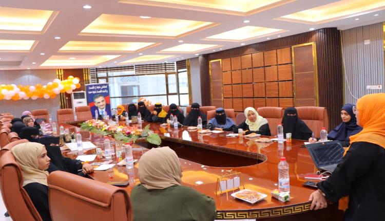  إدارة تنمية المرأة بخورمكسر تنفذ برنامجًا توعويًا حول الابتزاز الإلكتروني