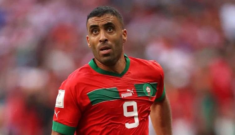 بعد التتويج العربي.. حمد الله يعلق حذاءه الدولي