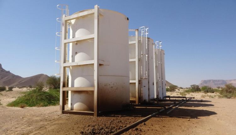 عاجل / بحضور النيابة العامة القوات الجنوبية تكشف عن معامل جديدة لنهب نفط حضرموت (صور) 