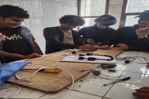 48 شابا يشاركون في تدريب خاص بكهرباء السيارات في معهد يهر للتدريب والتأهيل