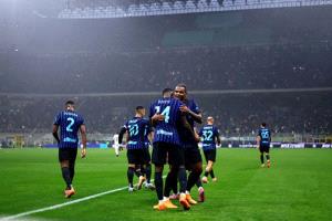 نجم إنتر ميلان مهدد بالغياب عن موقعة ليفربول