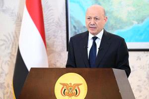 عاجل / العليمي يطعن التحالف في الظهر بقرار "مشبوه" لإلغاء الدفاع المشترك مع الإمارات