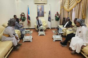 باعوم يناقش مع مدير مكتب الزراعة بوادي حضرموت تحديات القطاع الزراعي 