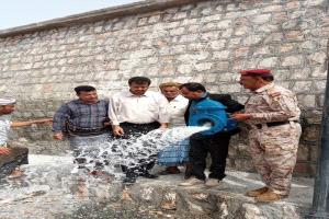 ابن الوزير يرعى مناقشة خطة تنفيذ شبكة مياه بئر علي - الخبية