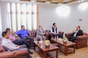 وزير النقل يبحث في عدن سُبل تأمين الموانئ والمطارات بالتعاون مع الأمم المتحدة