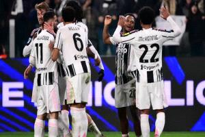 يوفنتوس يسقط روما.. ويشعل صراع المربع الذهبي بالكالتشيو