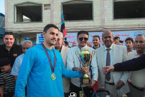 يوسف مروان فرتوت يتوج بطلا في ختام بطولة عدن ال 13 للسباحة في المياه المفتوحة