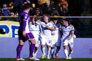 بارما يحقق فوزا مثيرا على فيورنتينا في الدوري الإيطالي