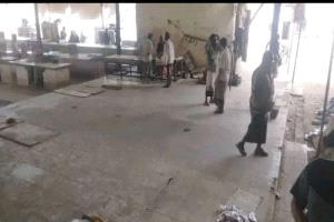 قرارات لمنع الاحتكار وجشع التجار في سوق السمك بعزان
