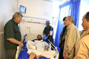 قادة عسكريون وأمنيون يزورون جرحى القوات الجنوبية ويشيدون بتضحياتهم إلى جانب أبناء حضرموت